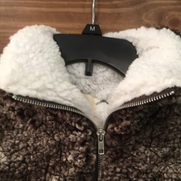 Plush pullover NWT - Picture 4 of 6